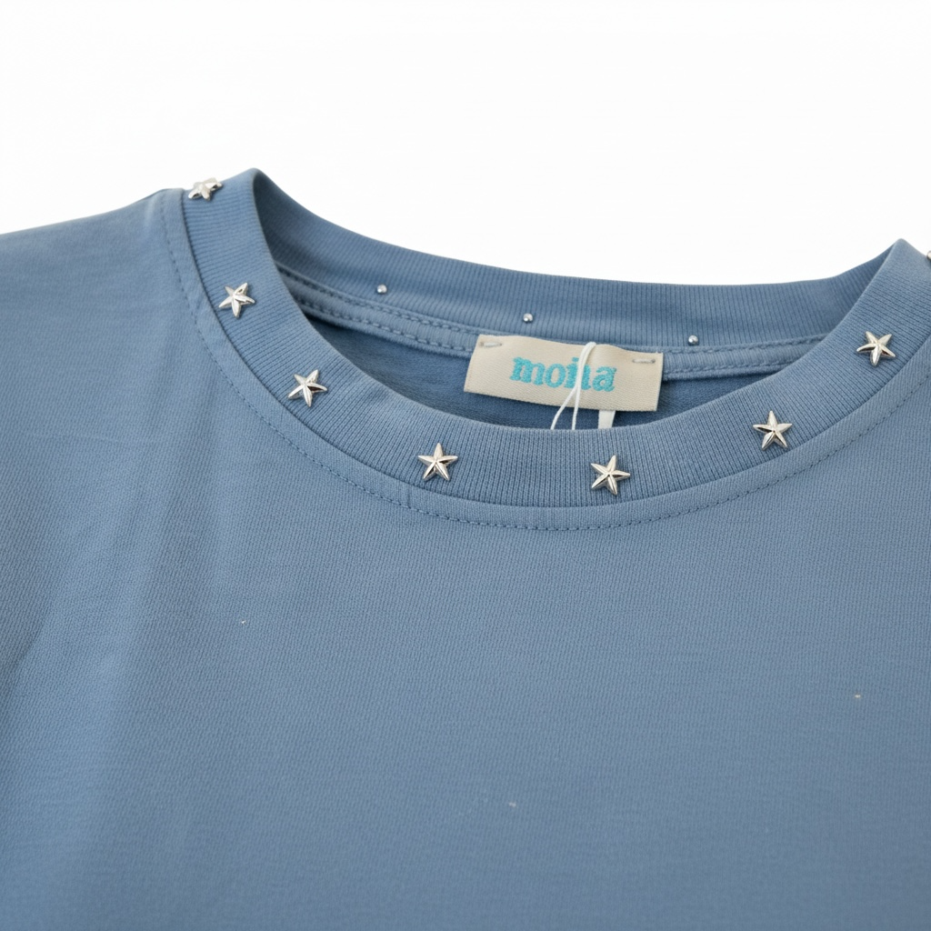 CAMISETA TACHUELAS ESTRELLA